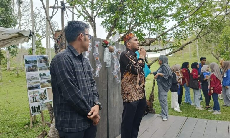 Wakili Rektor, Humas ISBI Aceh Ichsan MSn Resmi Tutup PKKMB